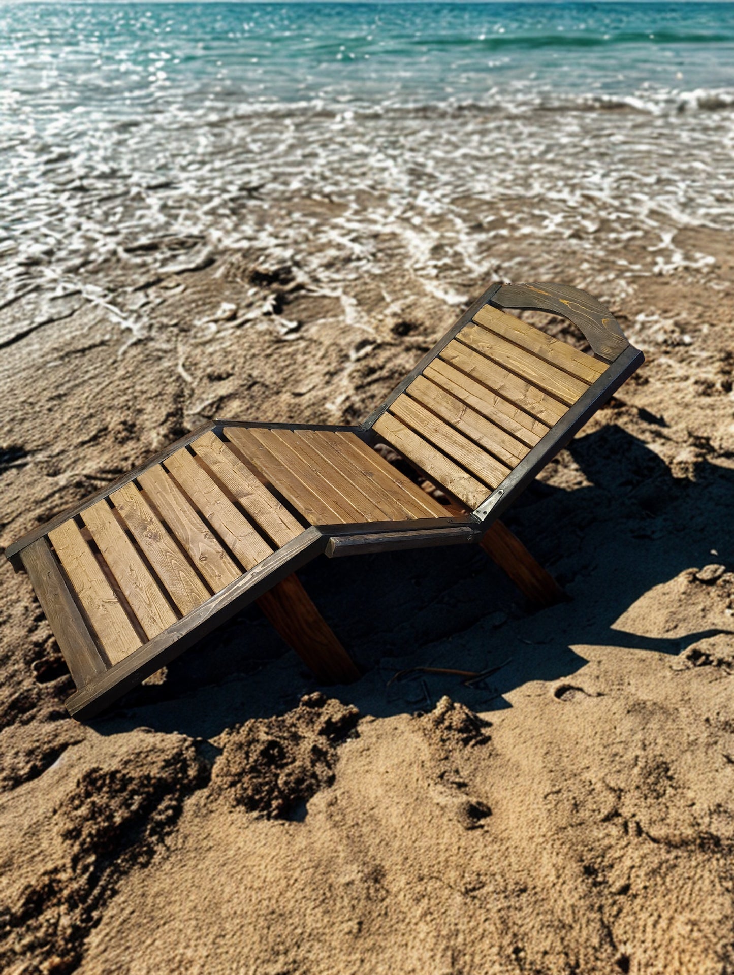 Folding pool/beach chair