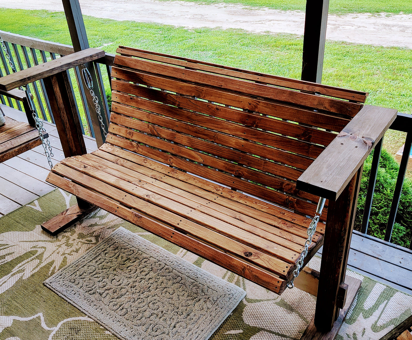 5.5ft Swinging Glider